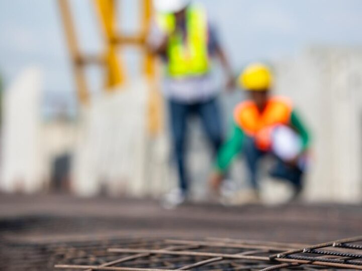 Postępują prace nad budową wielofunkcyjnego boiska w Piechowicach