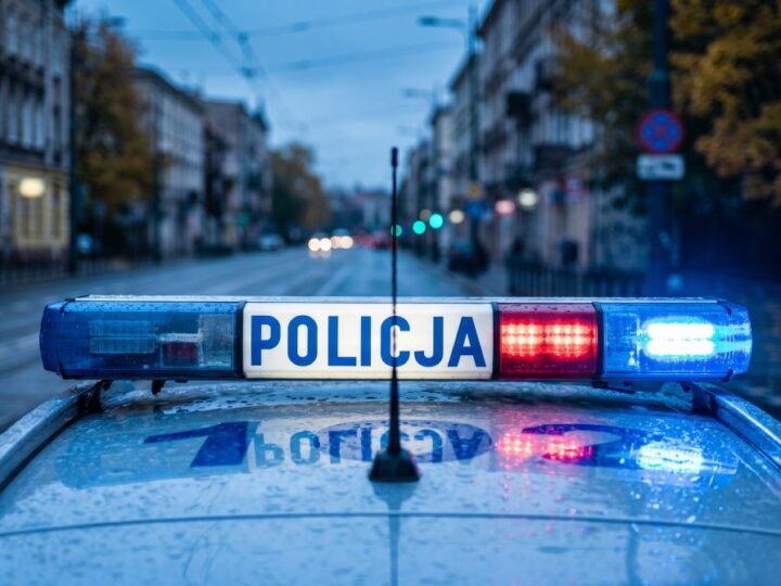 Niebezpieczne zachowania kierowców w Jeleniej Górze: Policja walczy o bezpieczeństwo pieszych