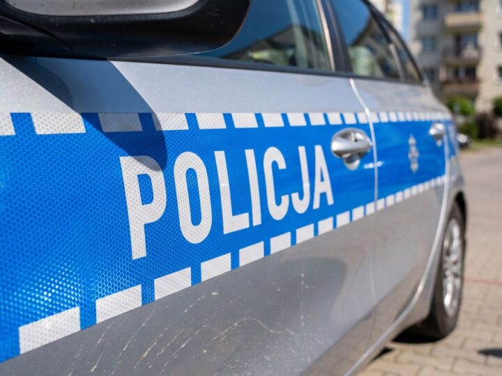 Odblaski mogą uratować życie. Policja przypomina o bezpieczeństwie pieszych